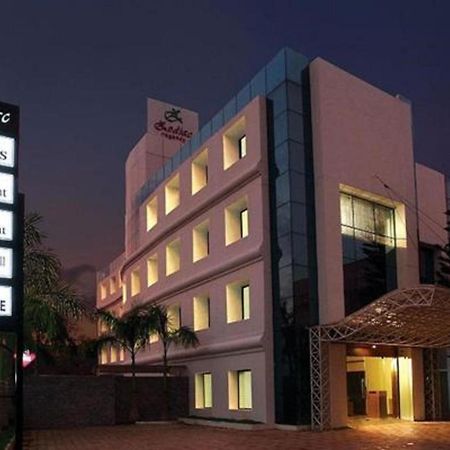Hotel Zodiac Regency 콜람 외부 사진