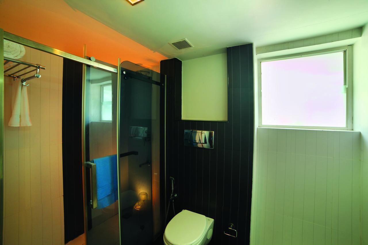 Hotel Zodiac Regency 콜람 외부 사진