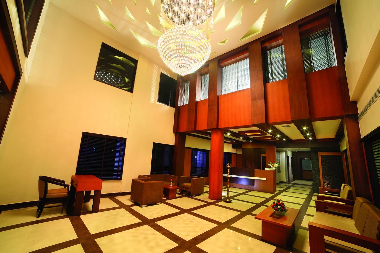 Hotel Zodiac Regency 콜람 외부 사진