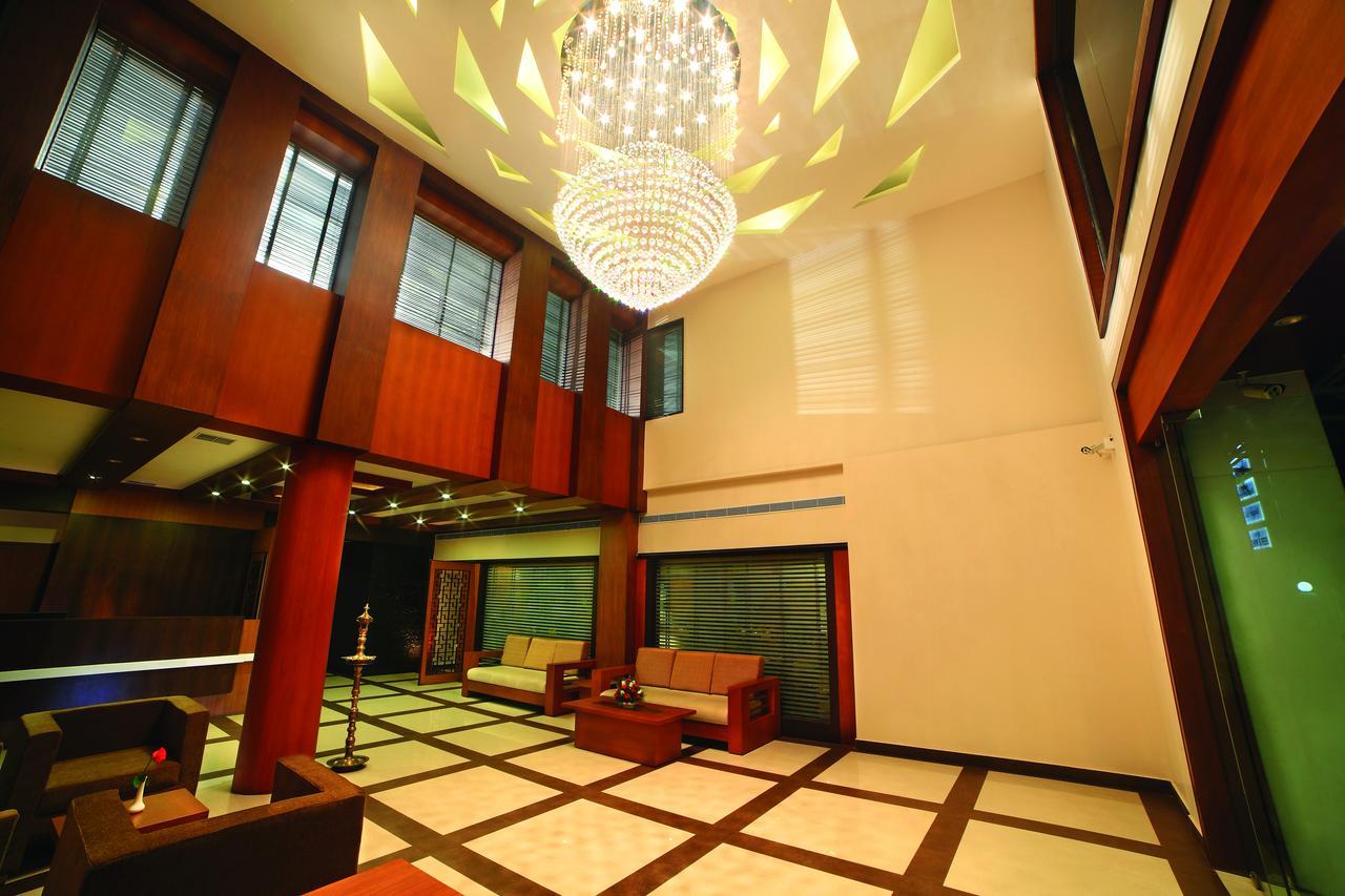 Hotel Zodiac Regency 콜람 외부 사진